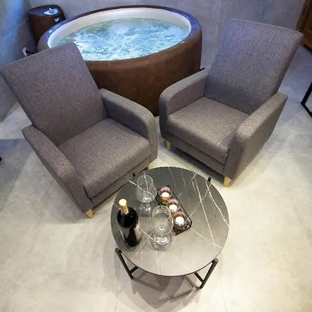 Jacuzzi Sauna Selfcheckin Mystic Apartman