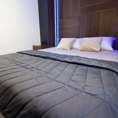 Jacuzzi Sauna Selfcheckin Mystic