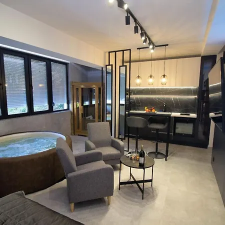 Jacuzzi Sauna Selfcheckin Mystic